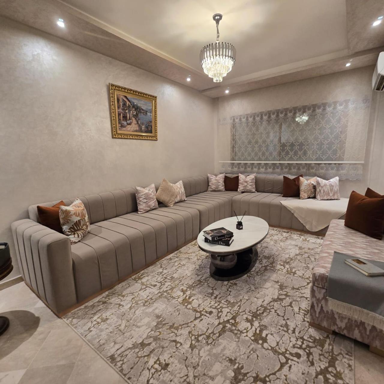 Apartment Luxury Center With 2 Pools