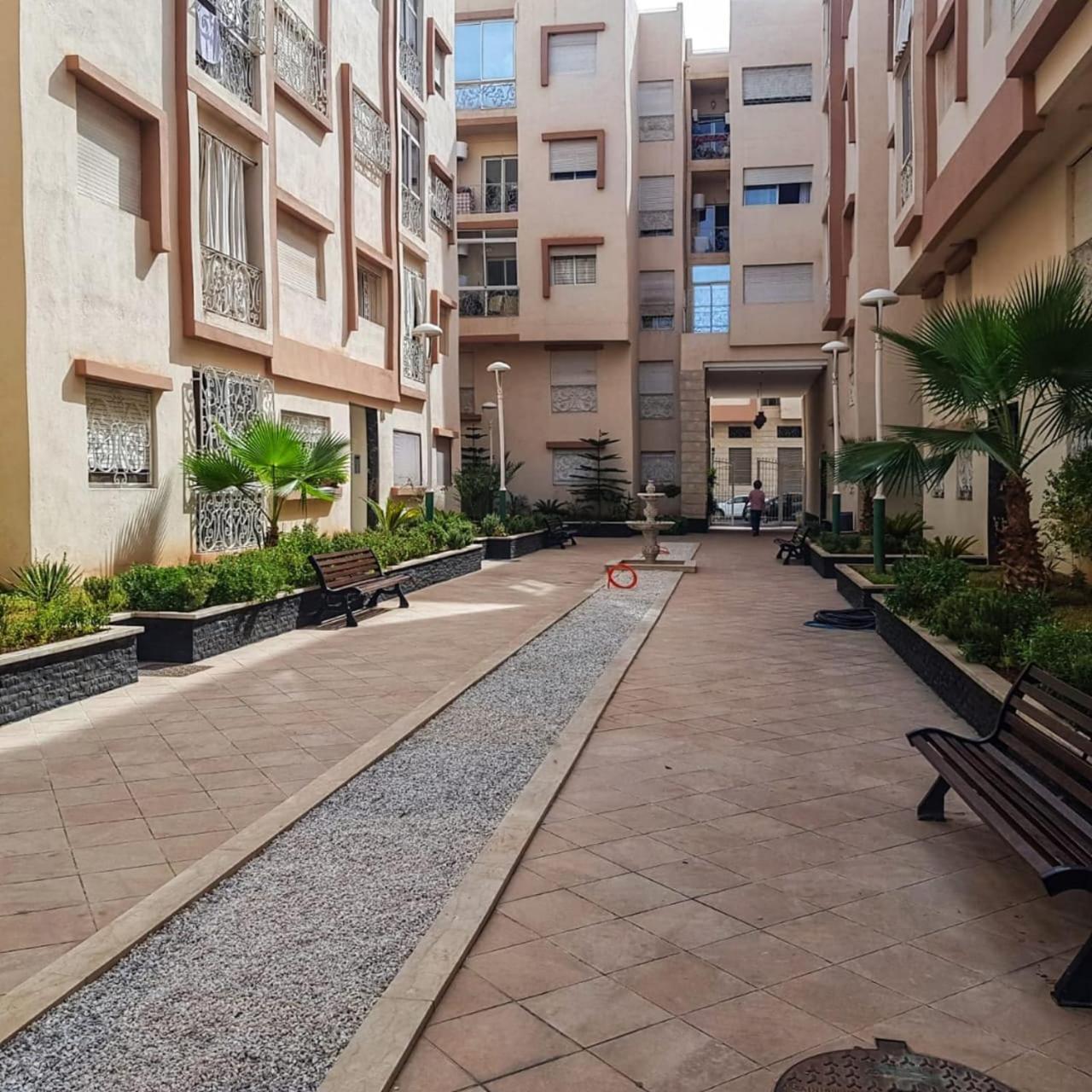 Luxury Center With 2 Pools Apartment *