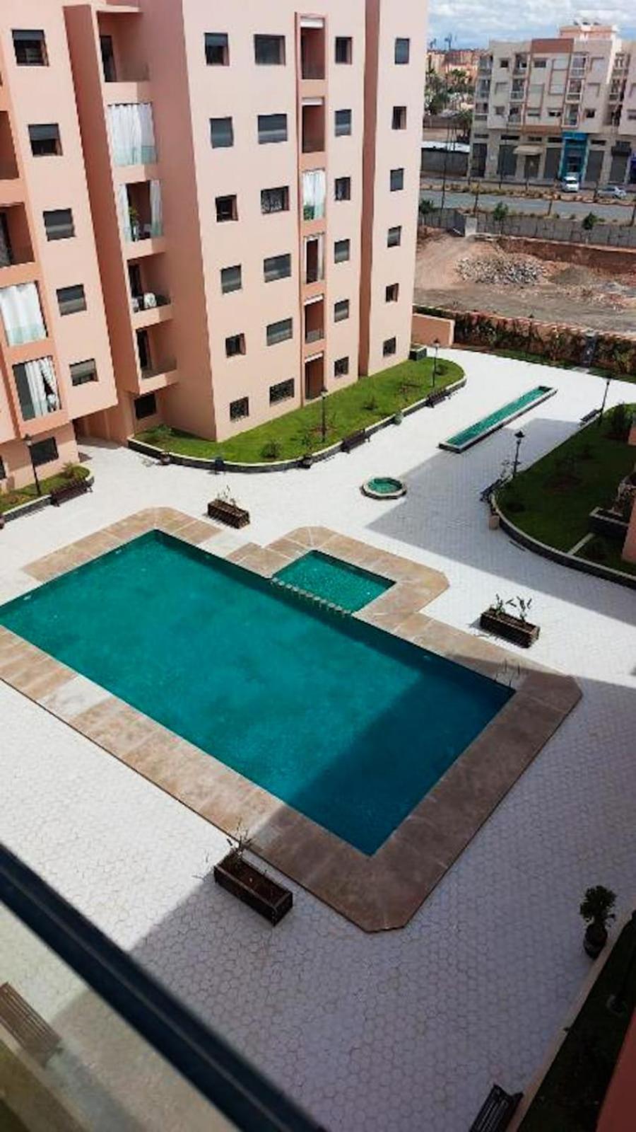 Luxury Center With 2 Pools Apartment *