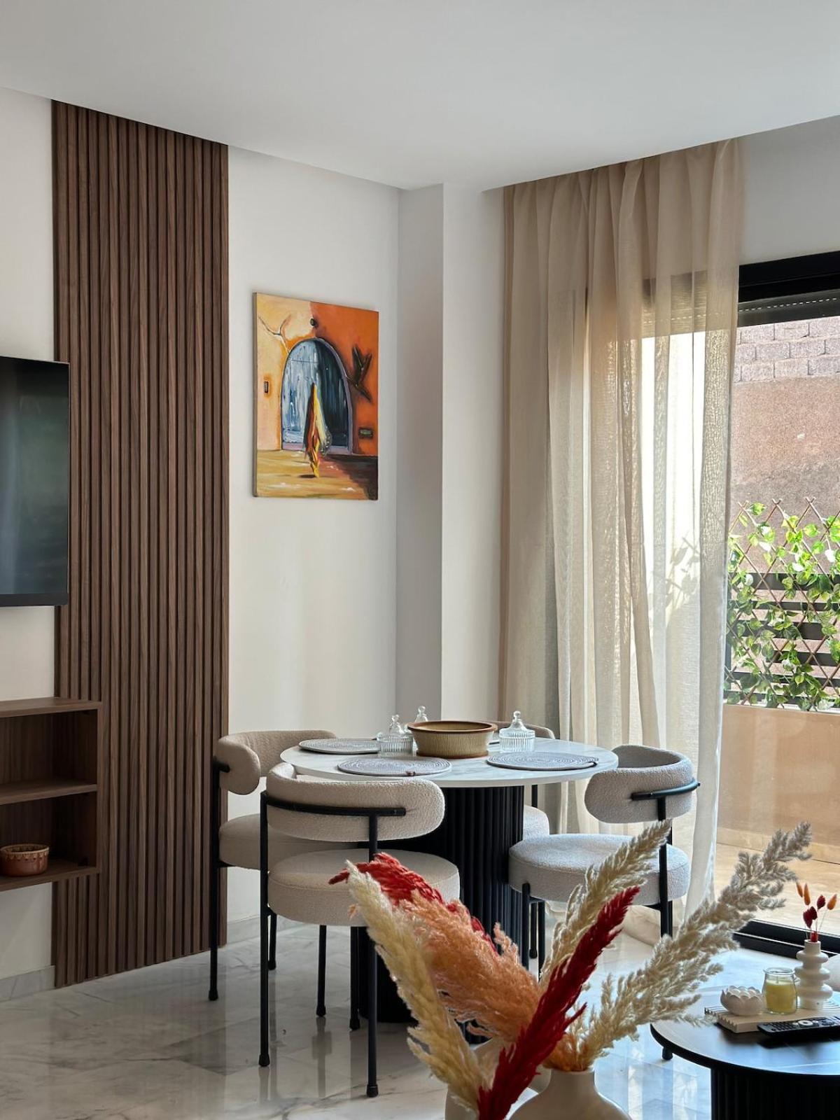 Standing Centre Apartamento *