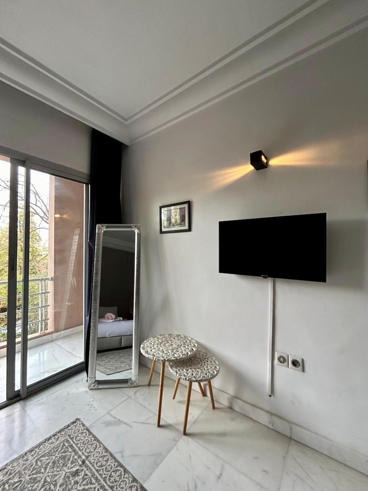 Hivernage Luxury Oasis 2 Bedroom And Free Parking Appartamento *