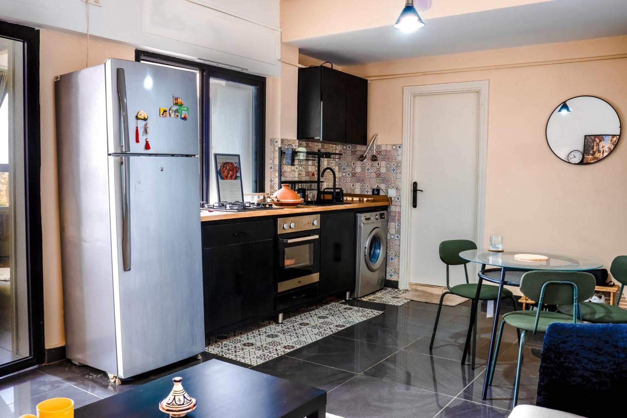 Sunlit With Panoramic Views Appartement