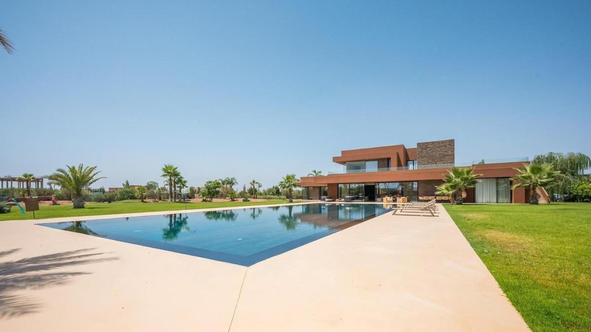 Luxe Padel Villa
