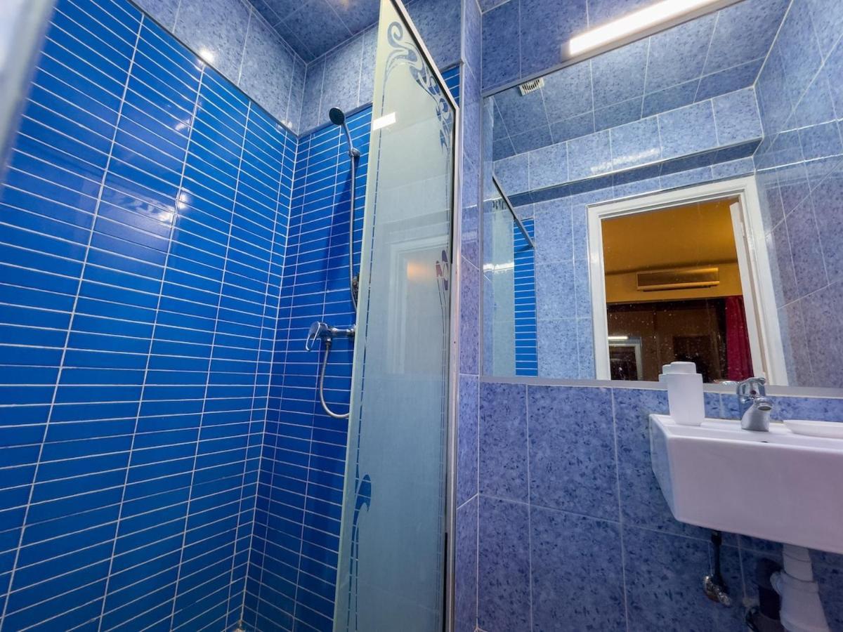 Marrakech 2-bedroom Apartment-2 Balconies Pool & Parking Near Majorelle * Marrakesh