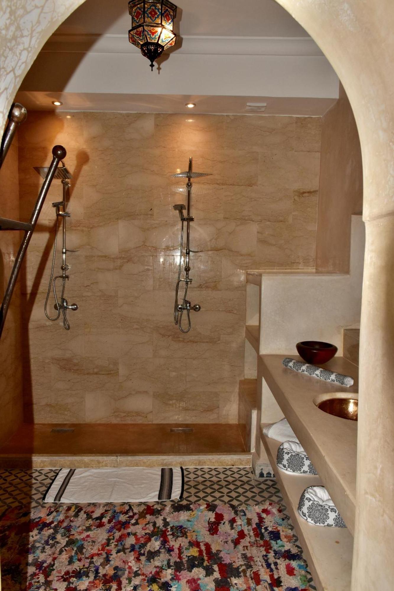 Riad Ta'achchaqa 3*