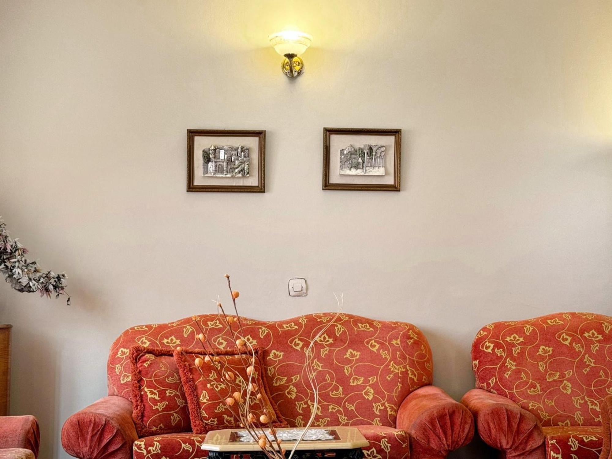 Appartamento Oranger Family House Center, Private Large House, Terasse Garden View, Free Parking