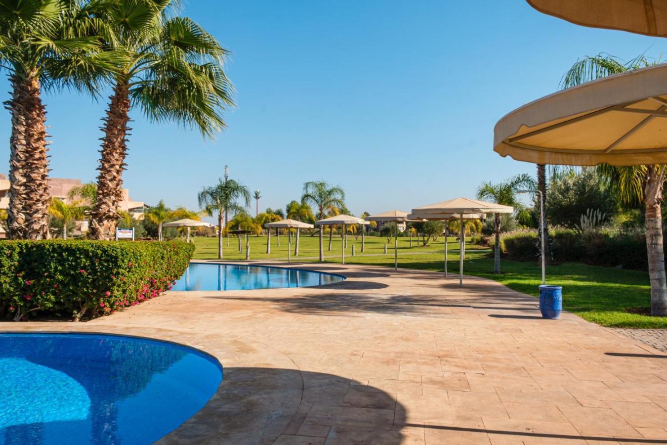 Apartment Elegant Piscine Golf Et Wifi