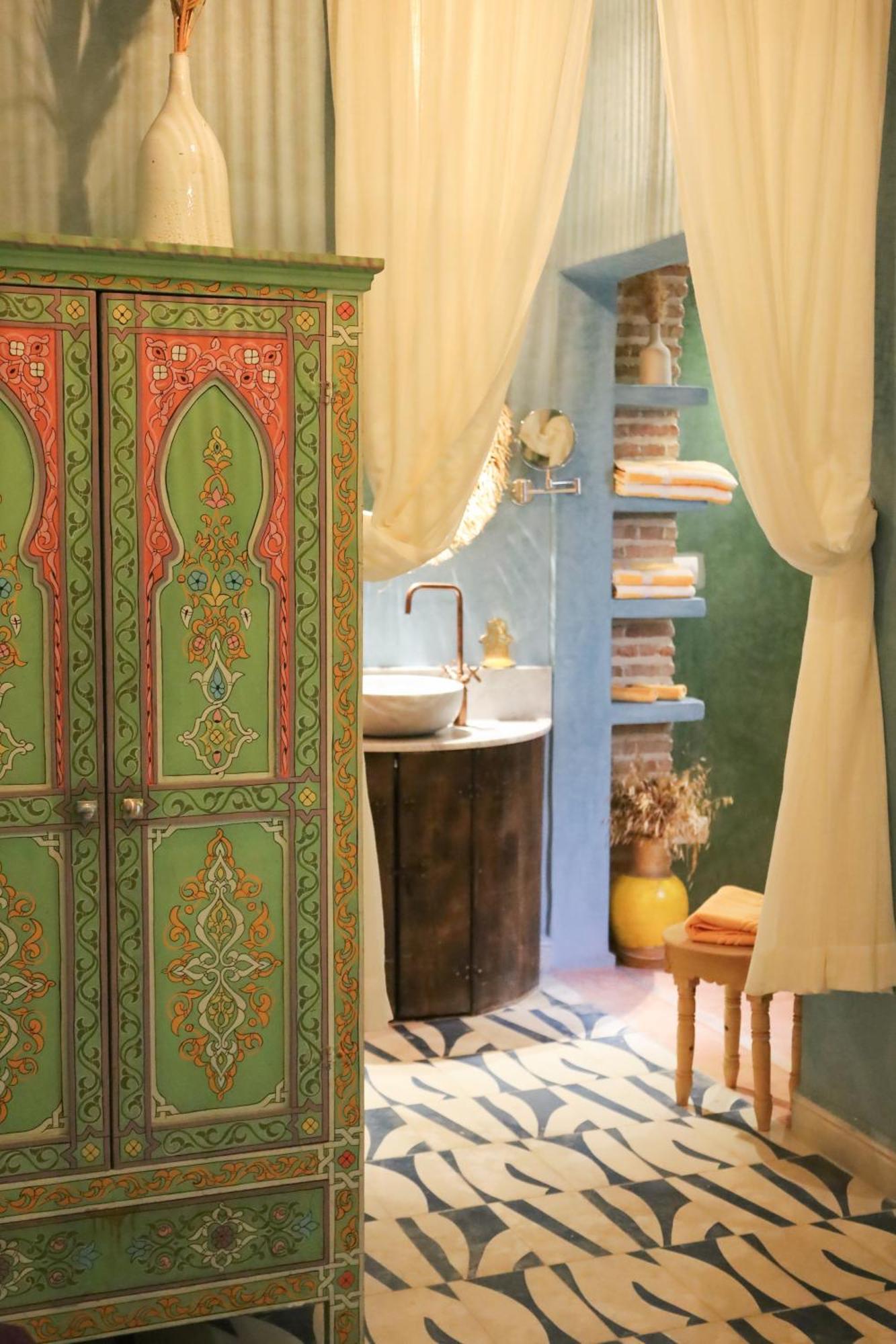 10 Mandarin Boutique 4*