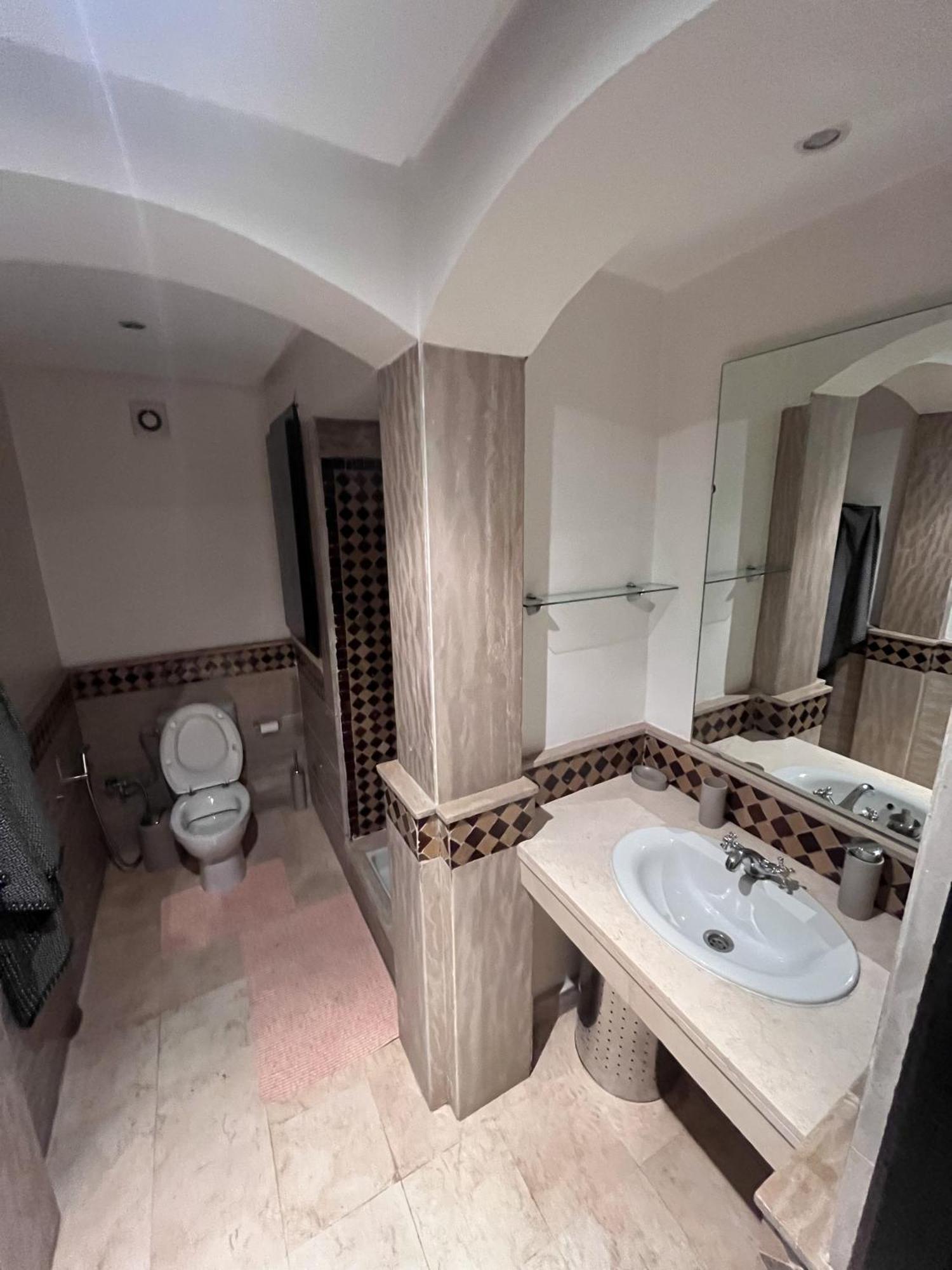 1 Avec Climatisation, Salle De Sport, Piscine Et Wi-fi A Gueliz Appartamento Marrakesh
