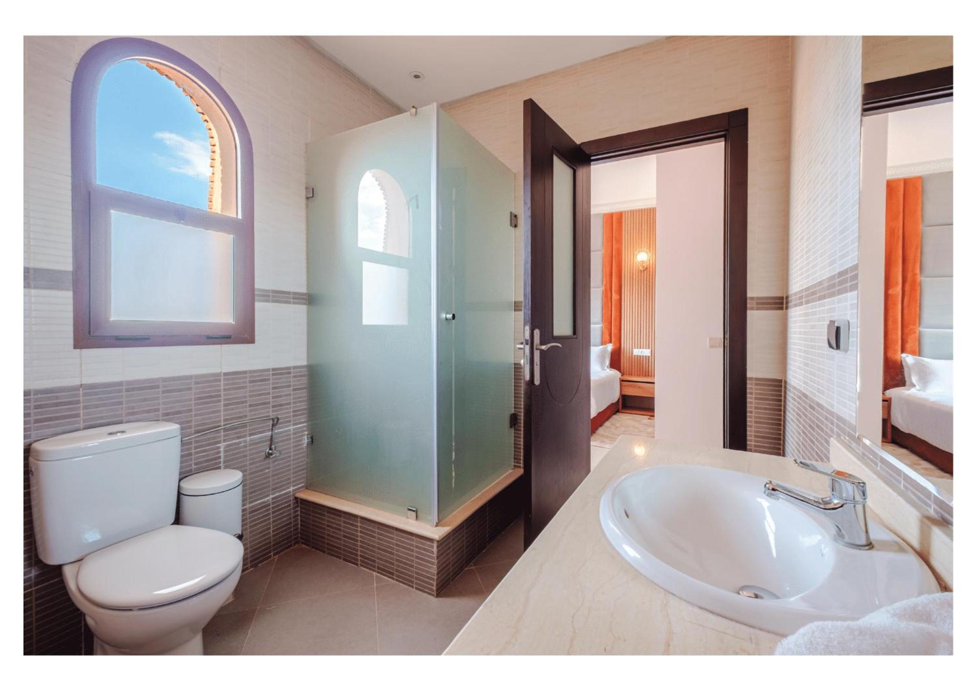 Villa Iris Jaccuzi, Piscine 20min Centre *