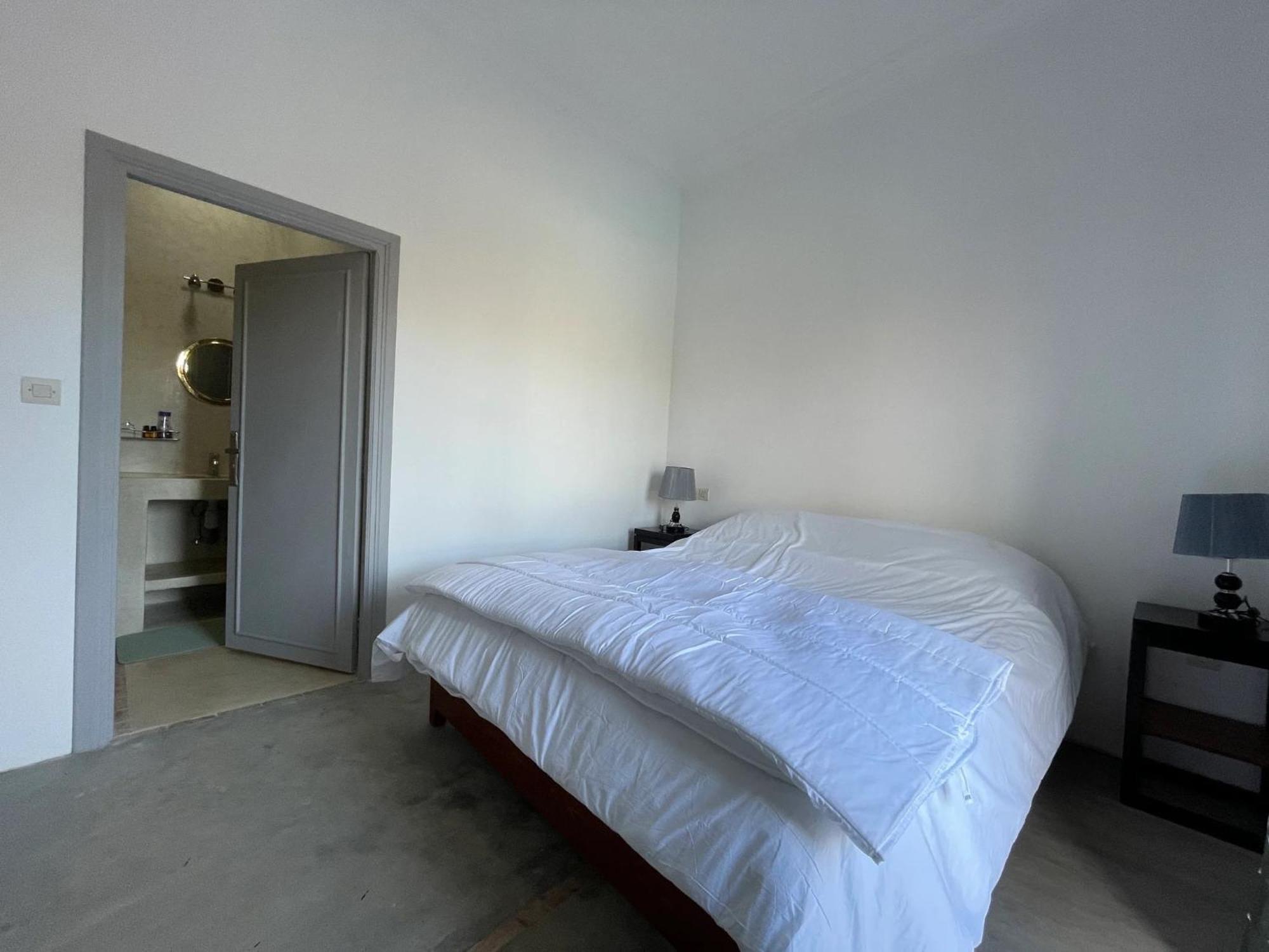 Villa Exclusive Piscine Privee Proche Centre - Ark Realty