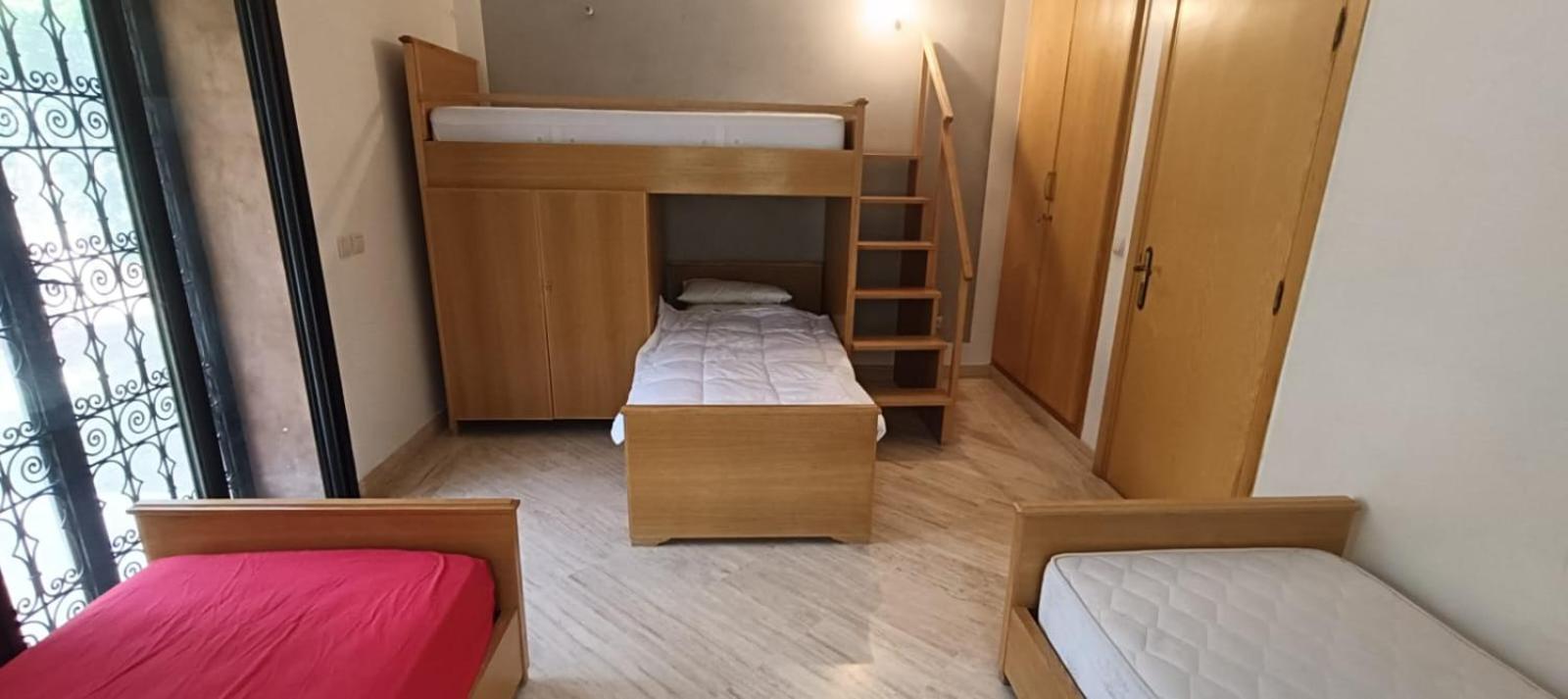 Rez-de-chaussee Avec Piscine Hébergement de vacances