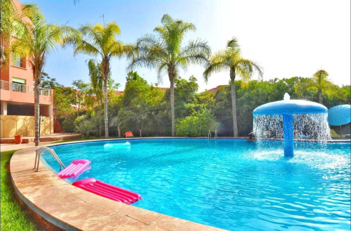 Cozy Family Oasis With Pool & Modern Design