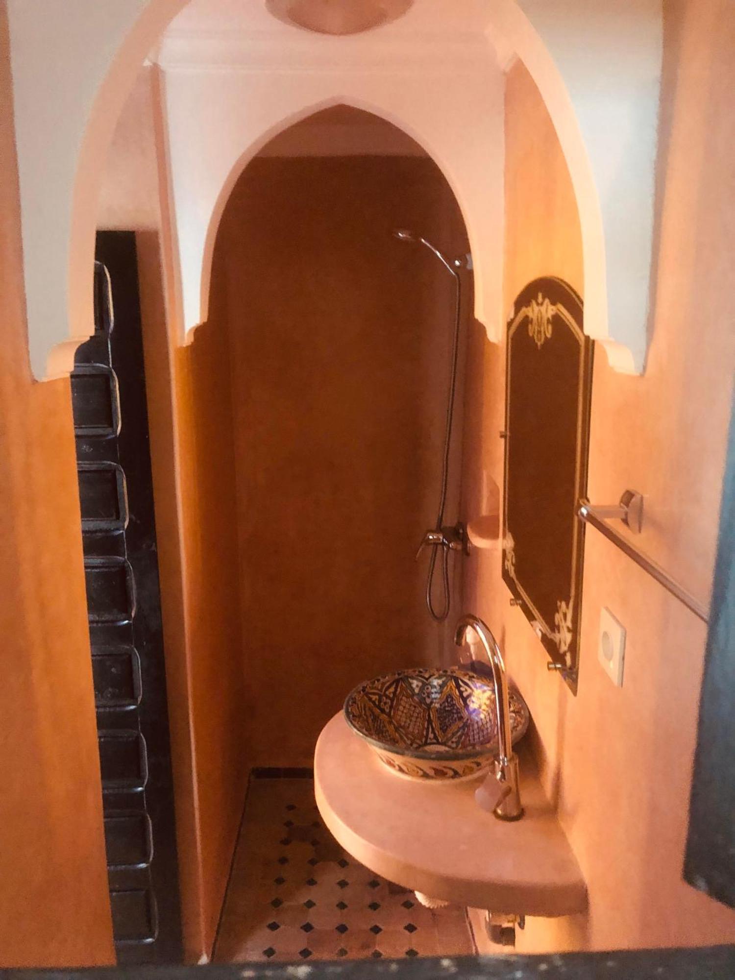 Quarya Assiyahia - Camilia- Maison Entiere Avec Piscine Riad