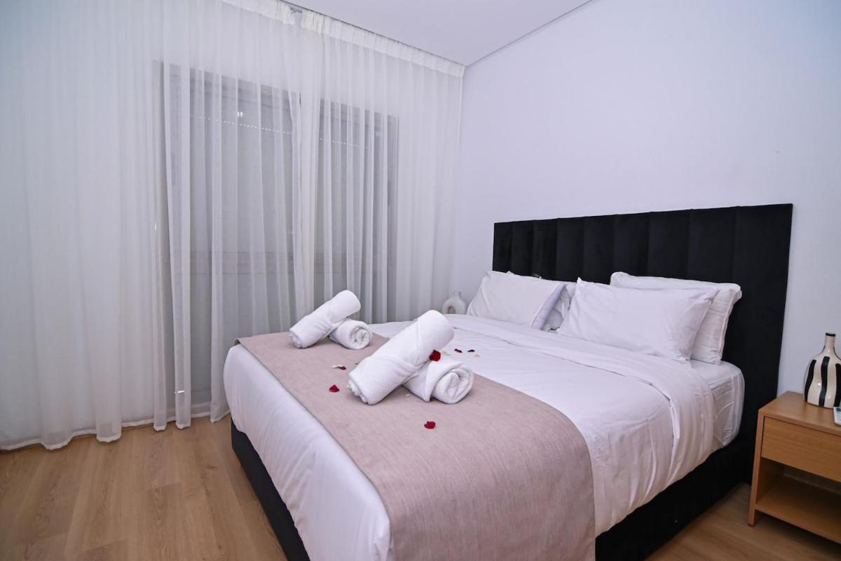 Cozy Comfort At Prestigia Apartment
