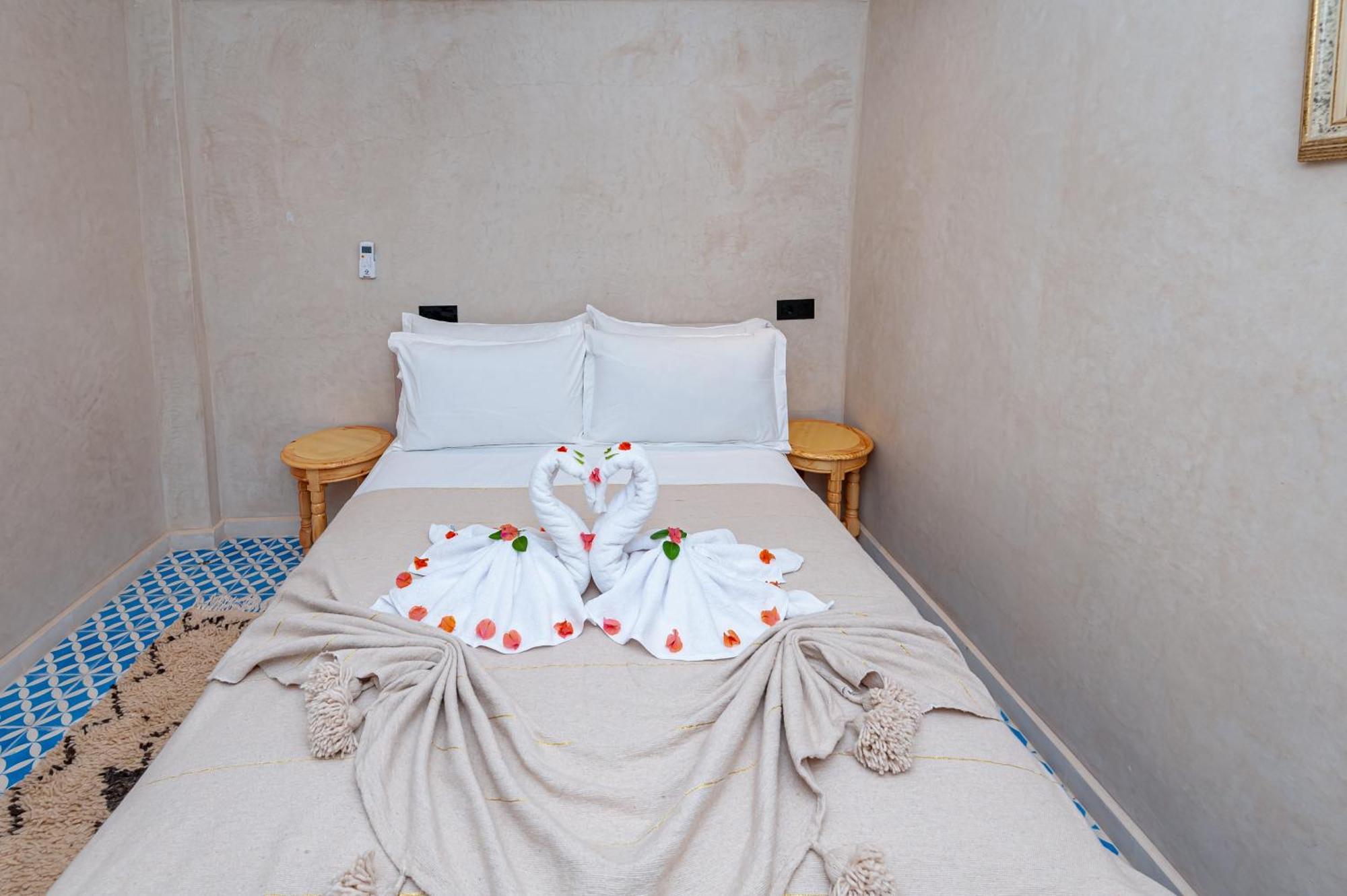 Riad Akkioui Bed & Breakfast