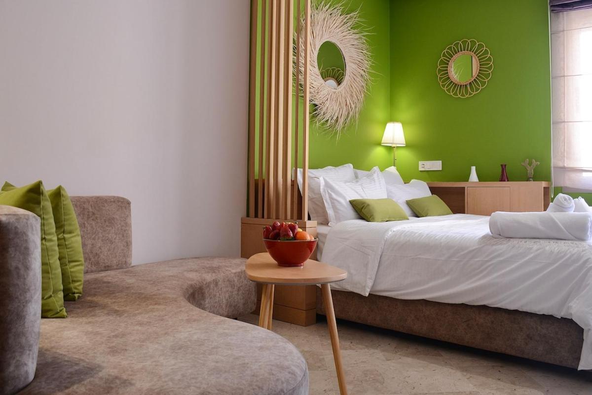1br Studio-ac & Iptv-downtown Gueliz-perfect For 2 *