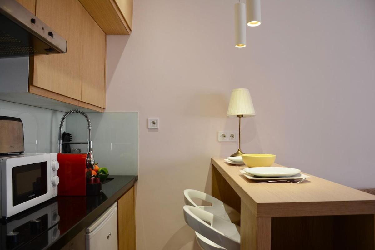 Appartement 1br Studio-ac & Iptv-downtown Gueliz-perfect For 2