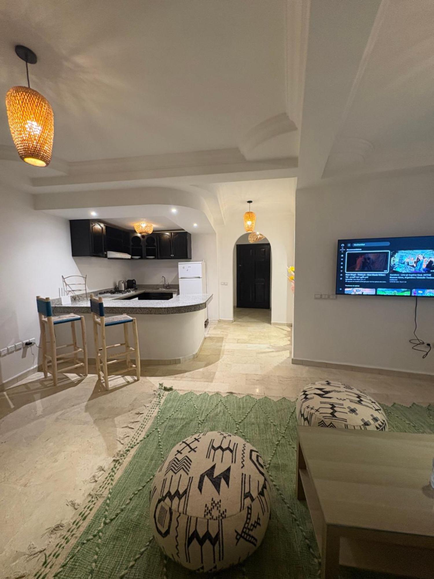 Apartment Le Petit Jasmin Center Flat Walk To Everything *