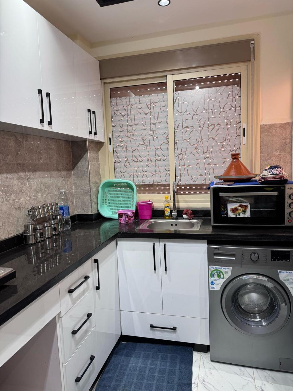 Shams Al Madina Apartment *