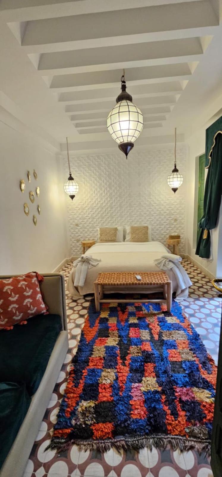 Riad Jil &
