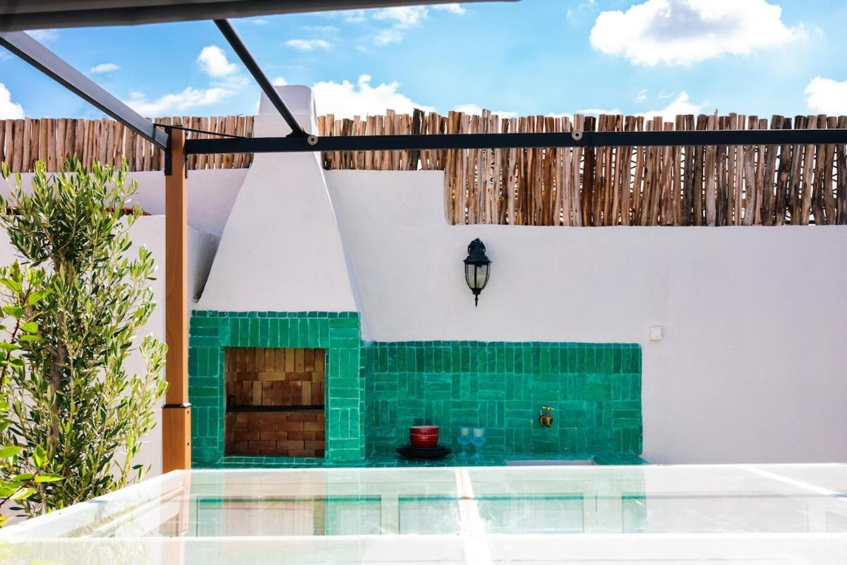 Luxury Riad, Marrakech, Pool, Free Airport Shuttle, Dar Bassidi Holiday home *