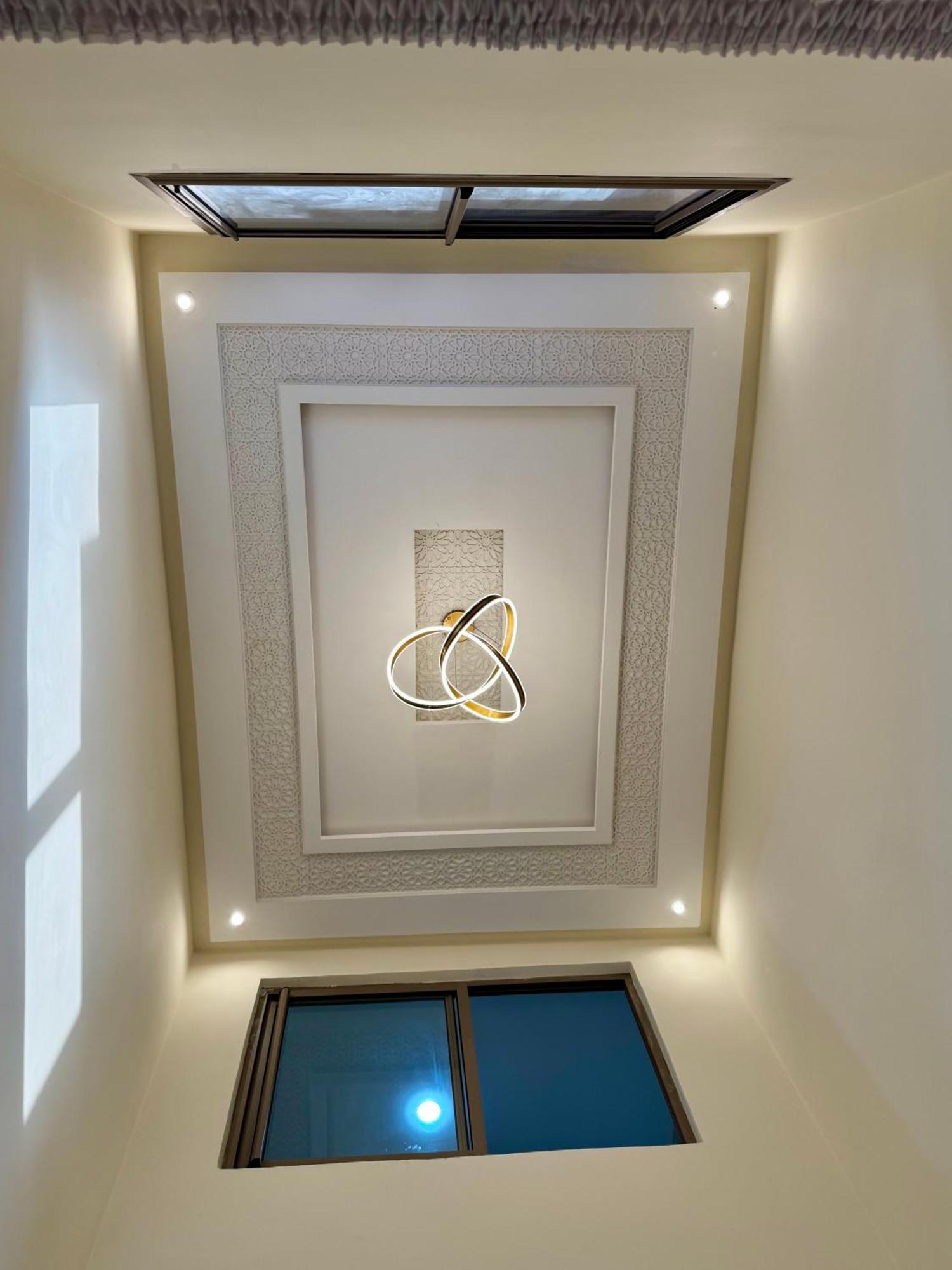 The Cosy Duplex With Gym Access & Near Mall, Palooza *