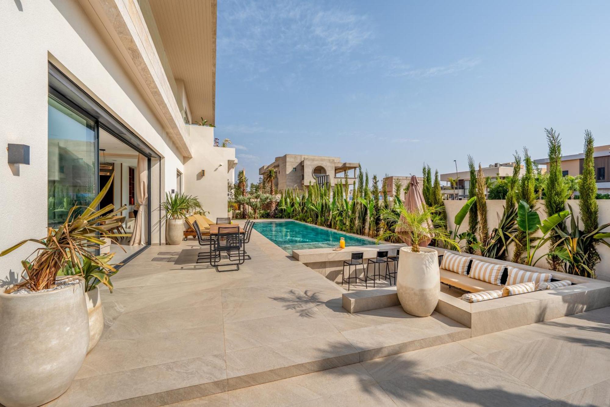 Bahia Luxury-pool Breakfast & Golf Access Holiday home *