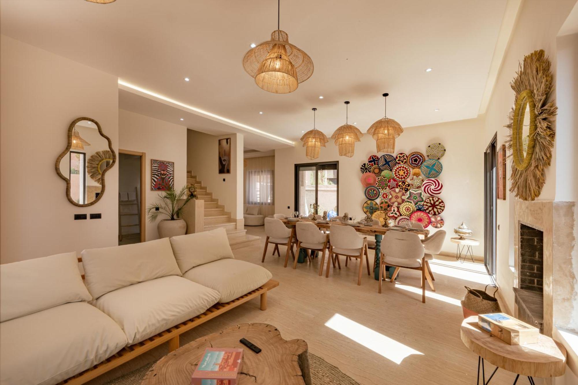 Secret Oasis - 4 Bedroom Rooftop, Pool&ac - Up To 10 Guests