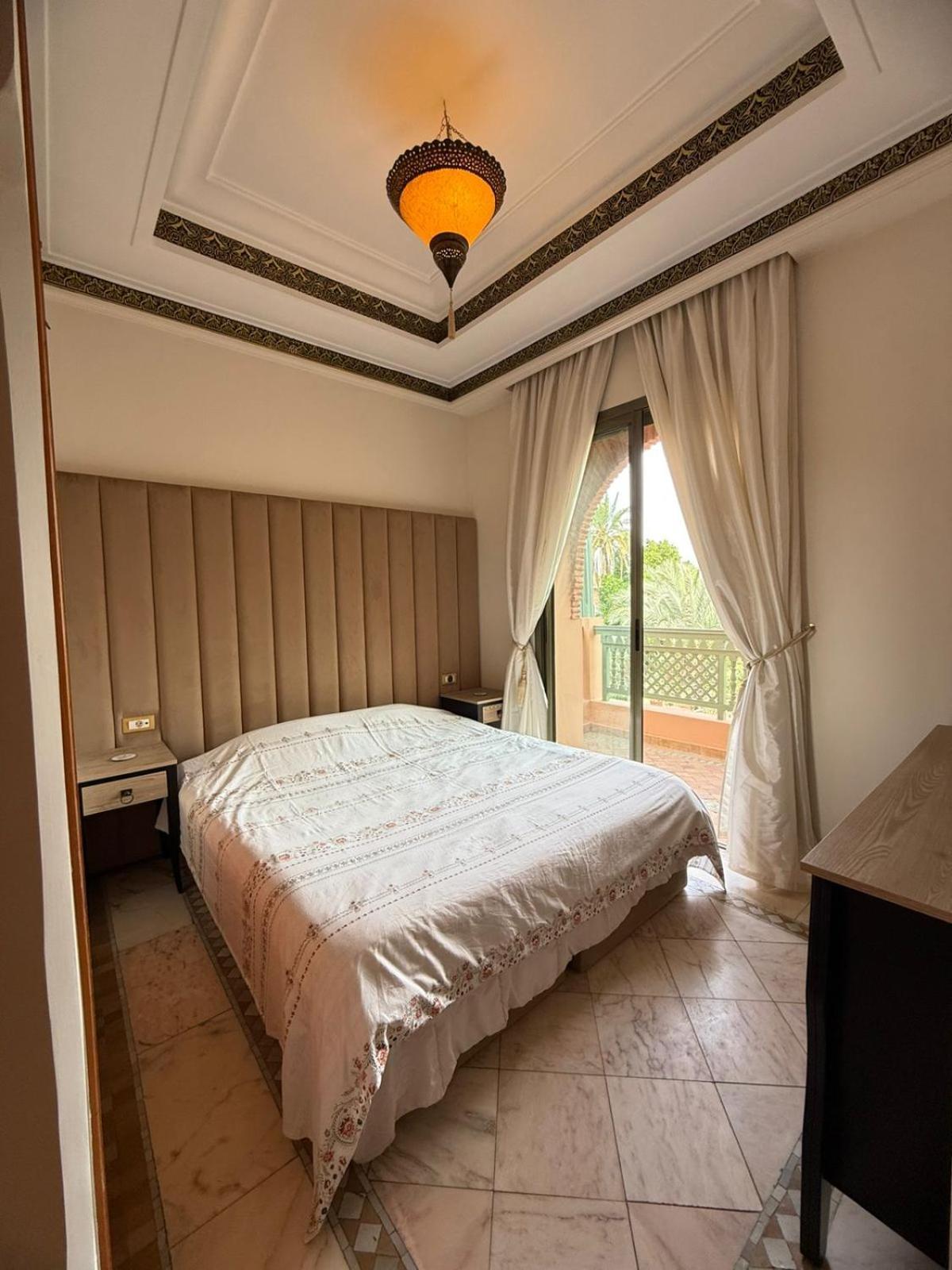 With Pool, Gardens, Palm Grove 3 Marrakesh
