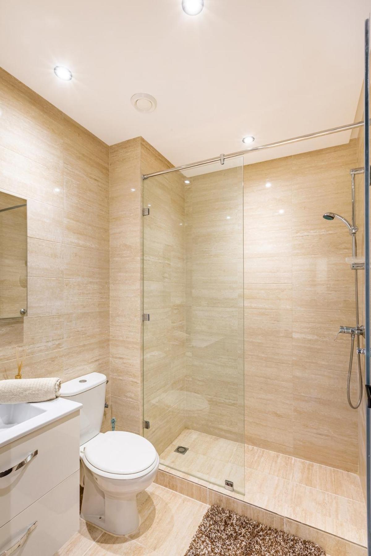 Spacious Luxury 3br By The Pool
