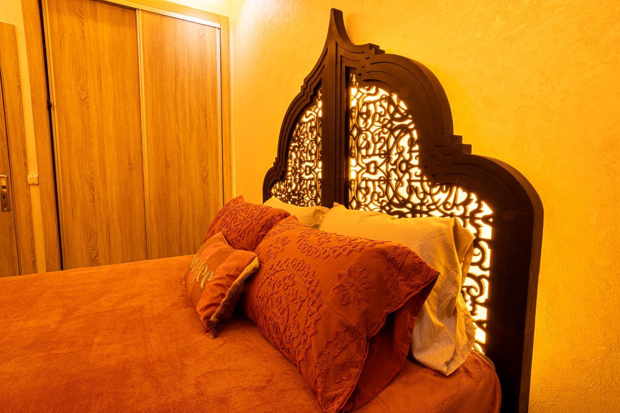 Hags - Traditional Modern Apartment, Full Ac, 10m From Airport