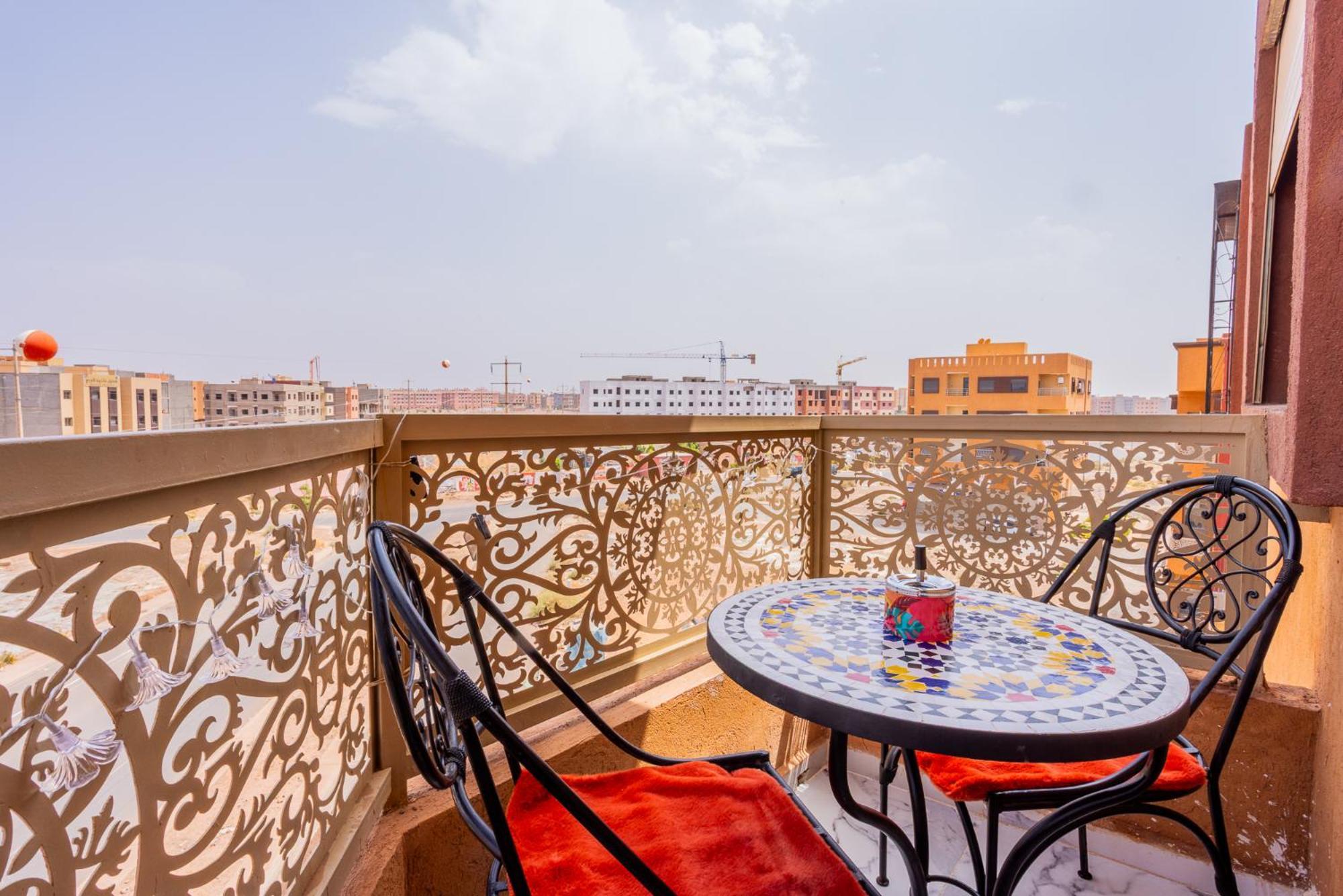 Hags - Traditional Modern Apartment, Full Ac, 10m From Airport Marrakesh