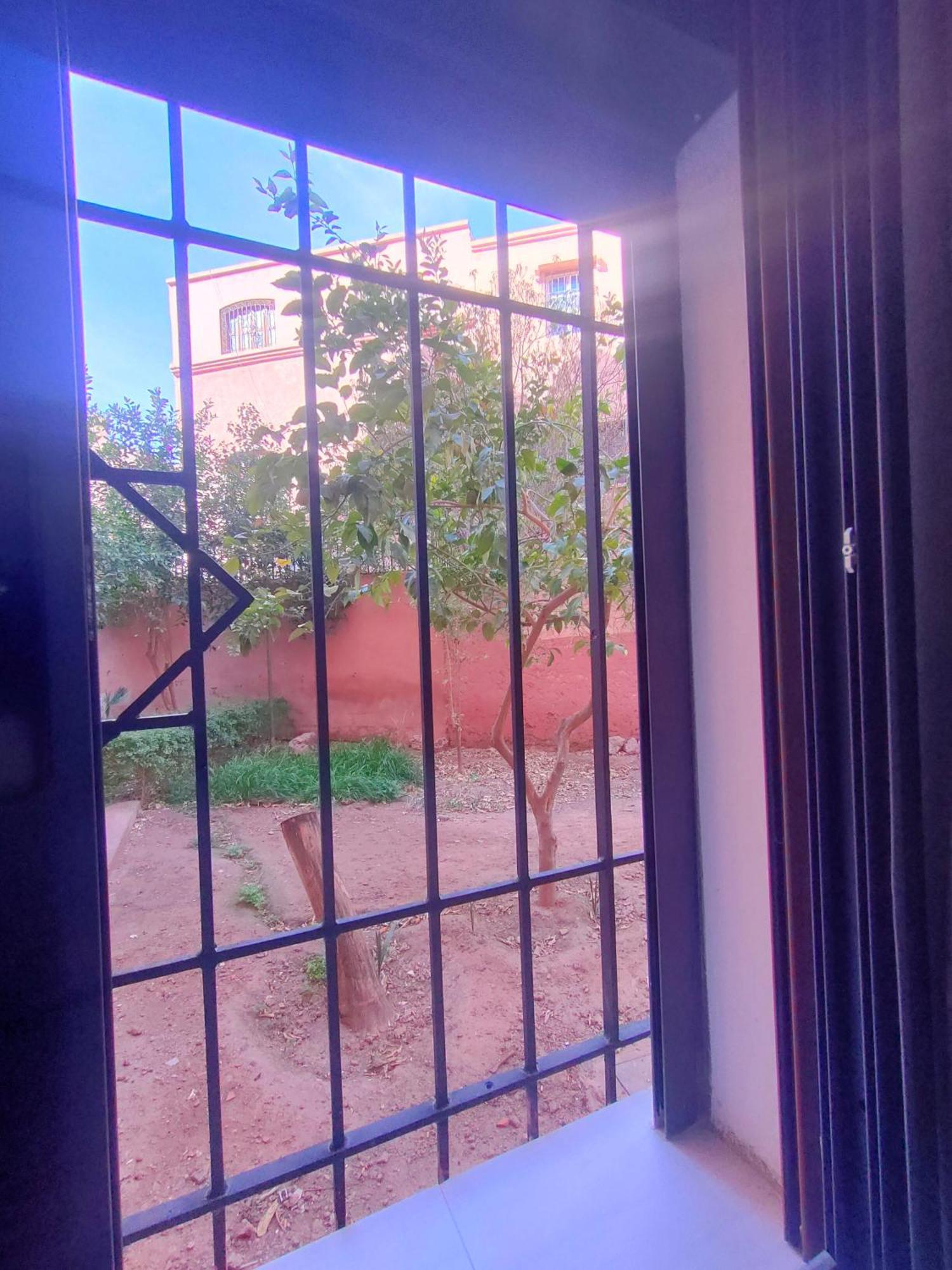 Chic Et Confortable, Netflix, Ps4 & Wi-fi Centre Marrakech Apartment *