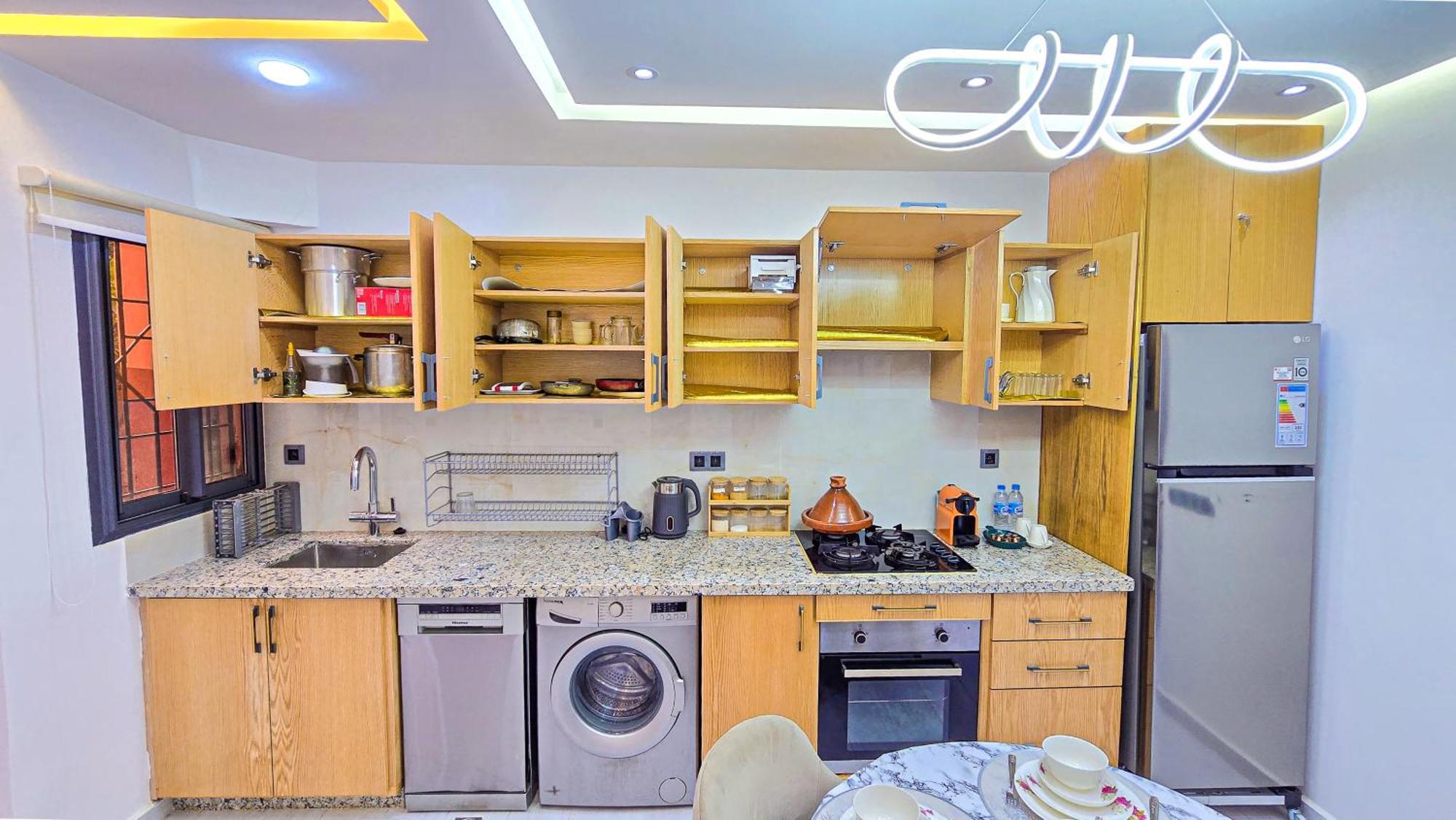 Chic Et Confortable, Netflix, Ps4 & Wi-fi Centre Marrakech Apartment