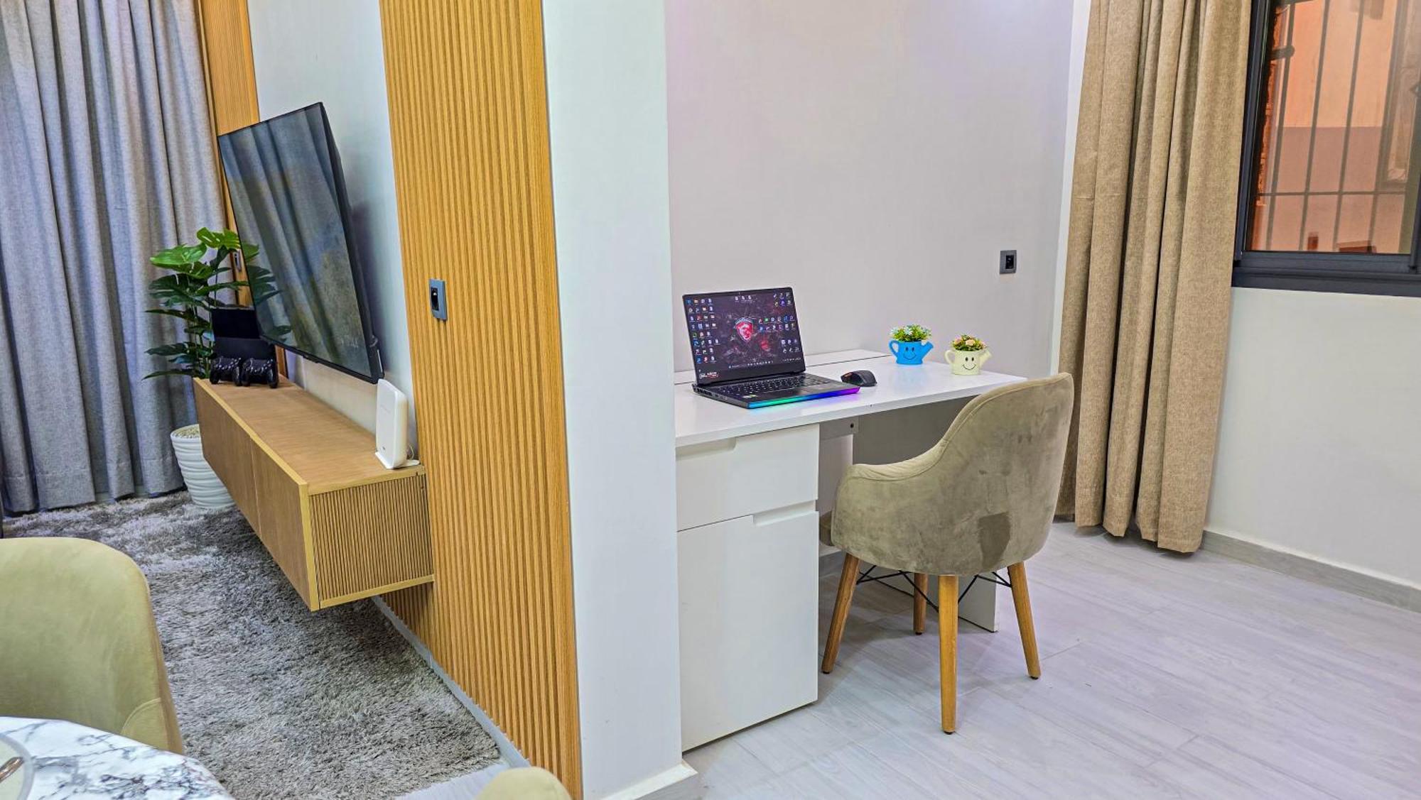 Apartment Chic Et Confortable, Netflix, Ps4 & Wi-fi Centre Marrakech *