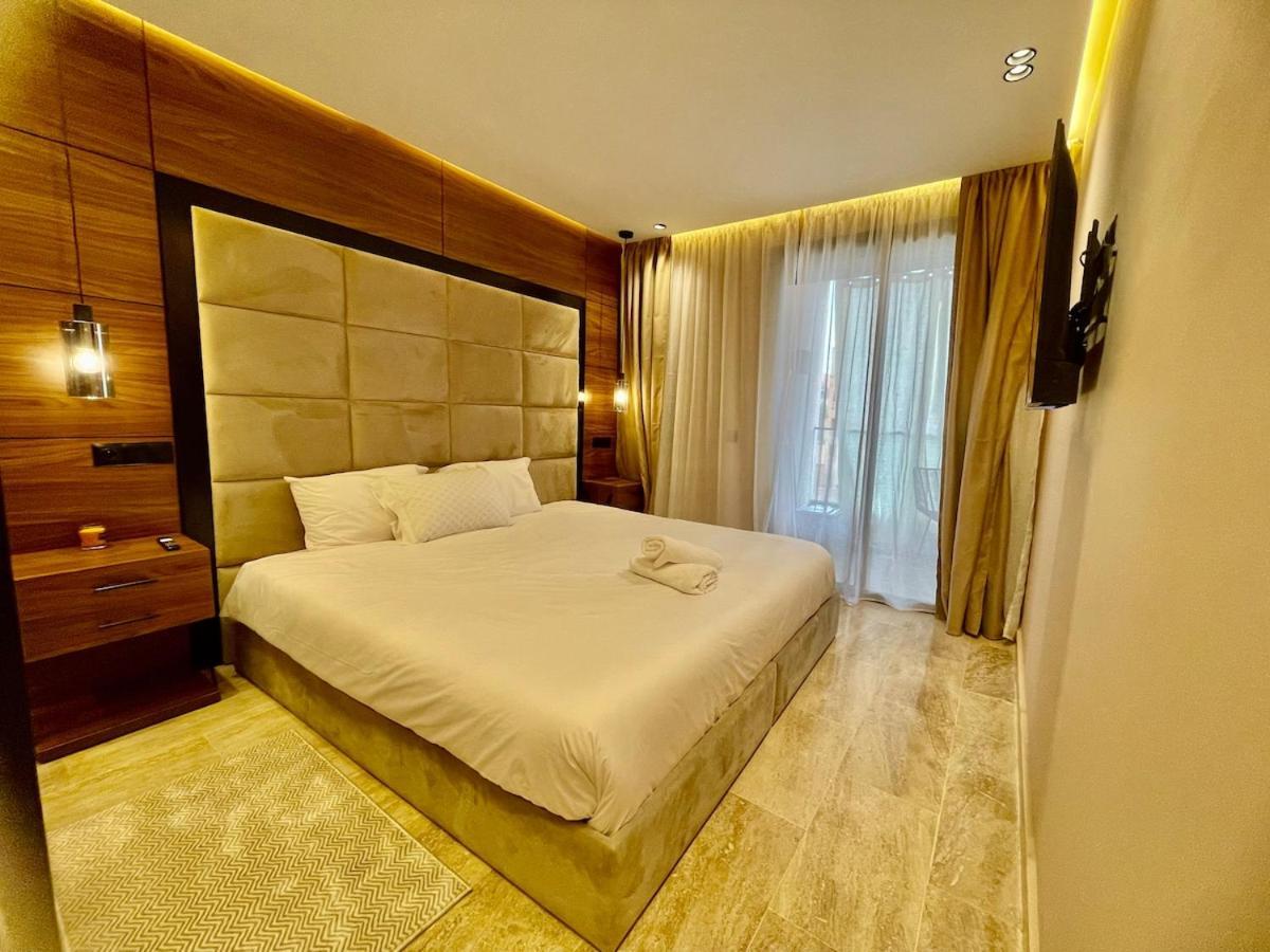 Luxury In Gueliz 2br Designer Appartement *