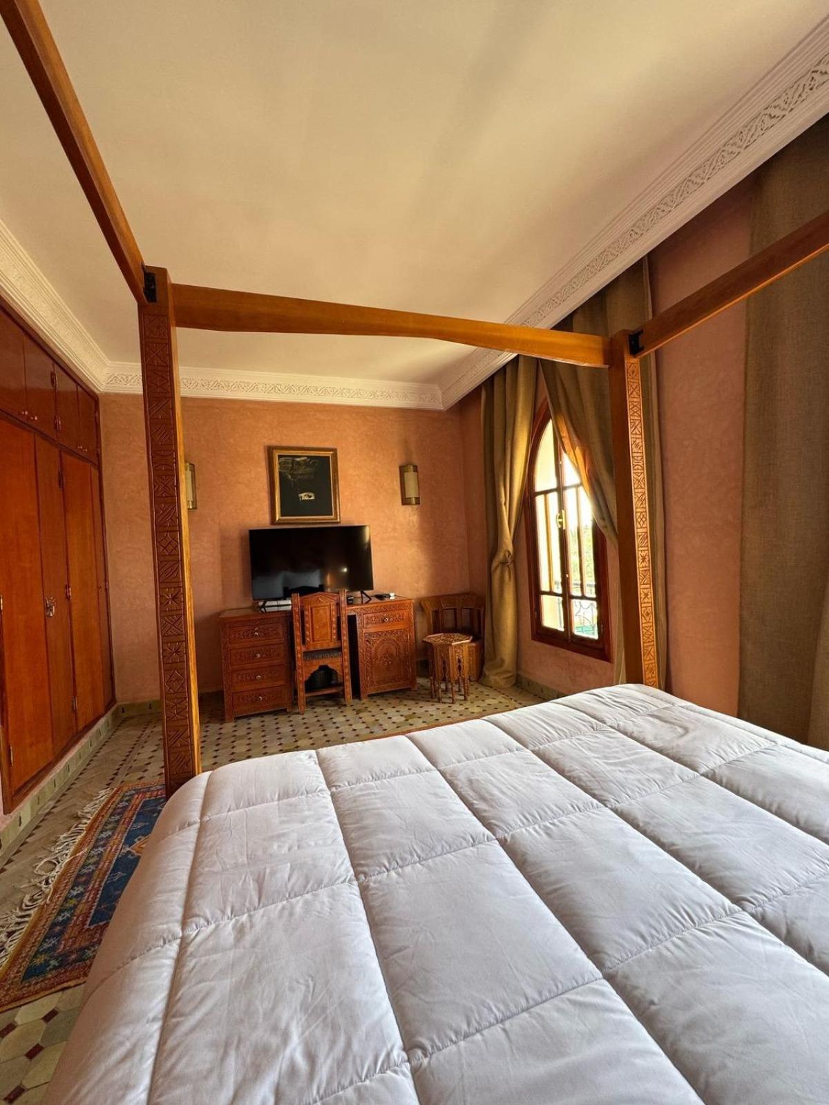 Luxury Private Riad, Air-conditioned And Pool Holiday home Marrakesh