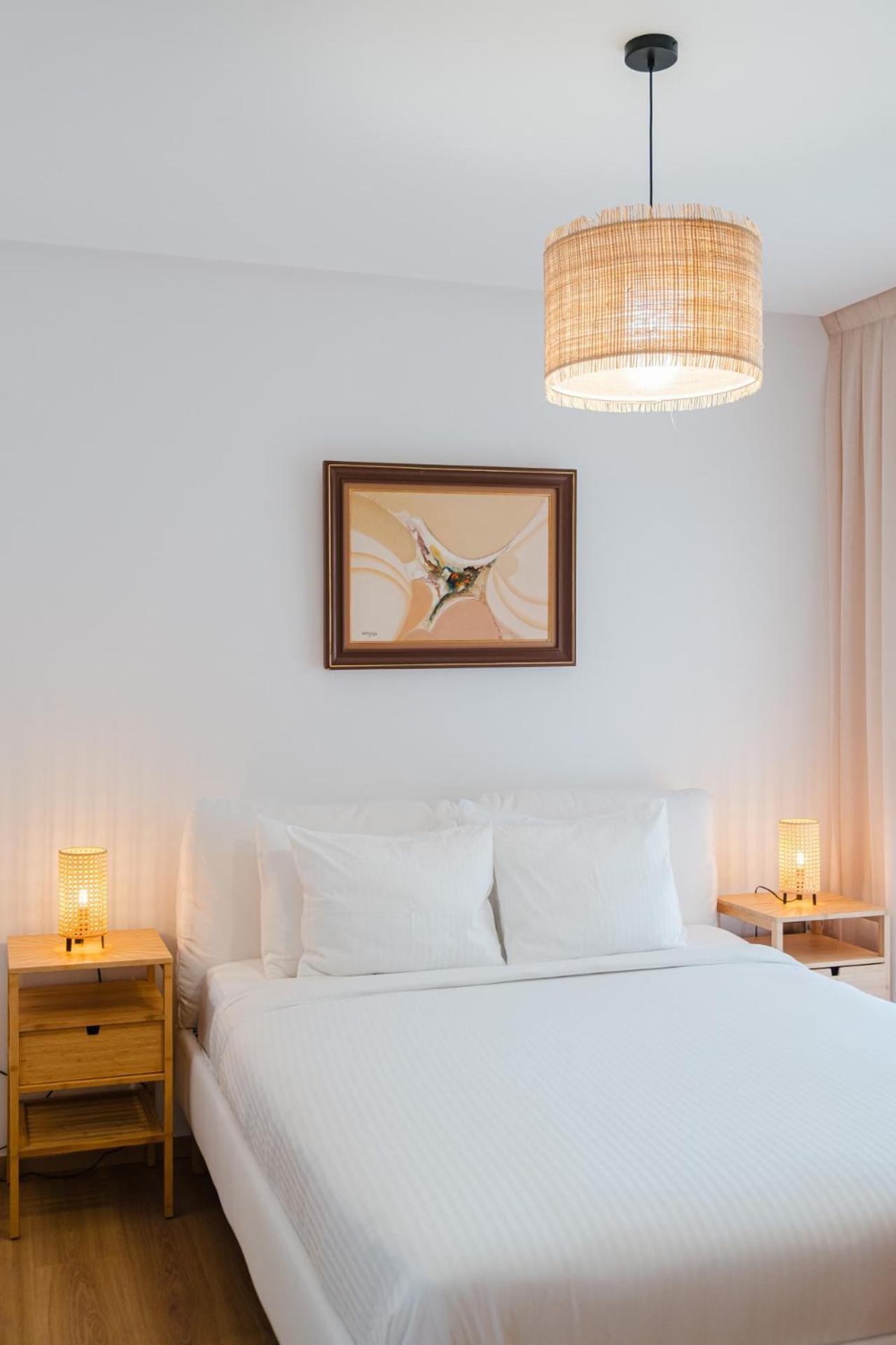 3 Bedroom With Pool View Prestigia Apartment
