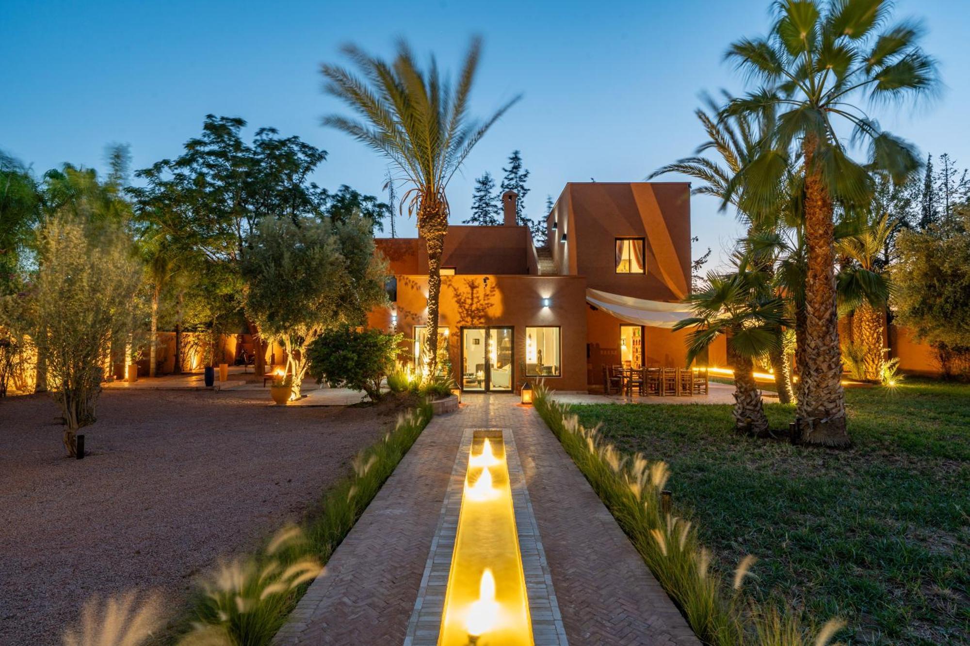 Simari Palmeraie Marrakech Nouveau! Petit Dejeuner Compris-entierement Renovee-superbe Piscine Privee Chauffee-personnel De Maison Inclus-grand Jardin De 2000m2-terrain De Petanque-ambiance Typique Berbere-havre De Paix * Marrakesh