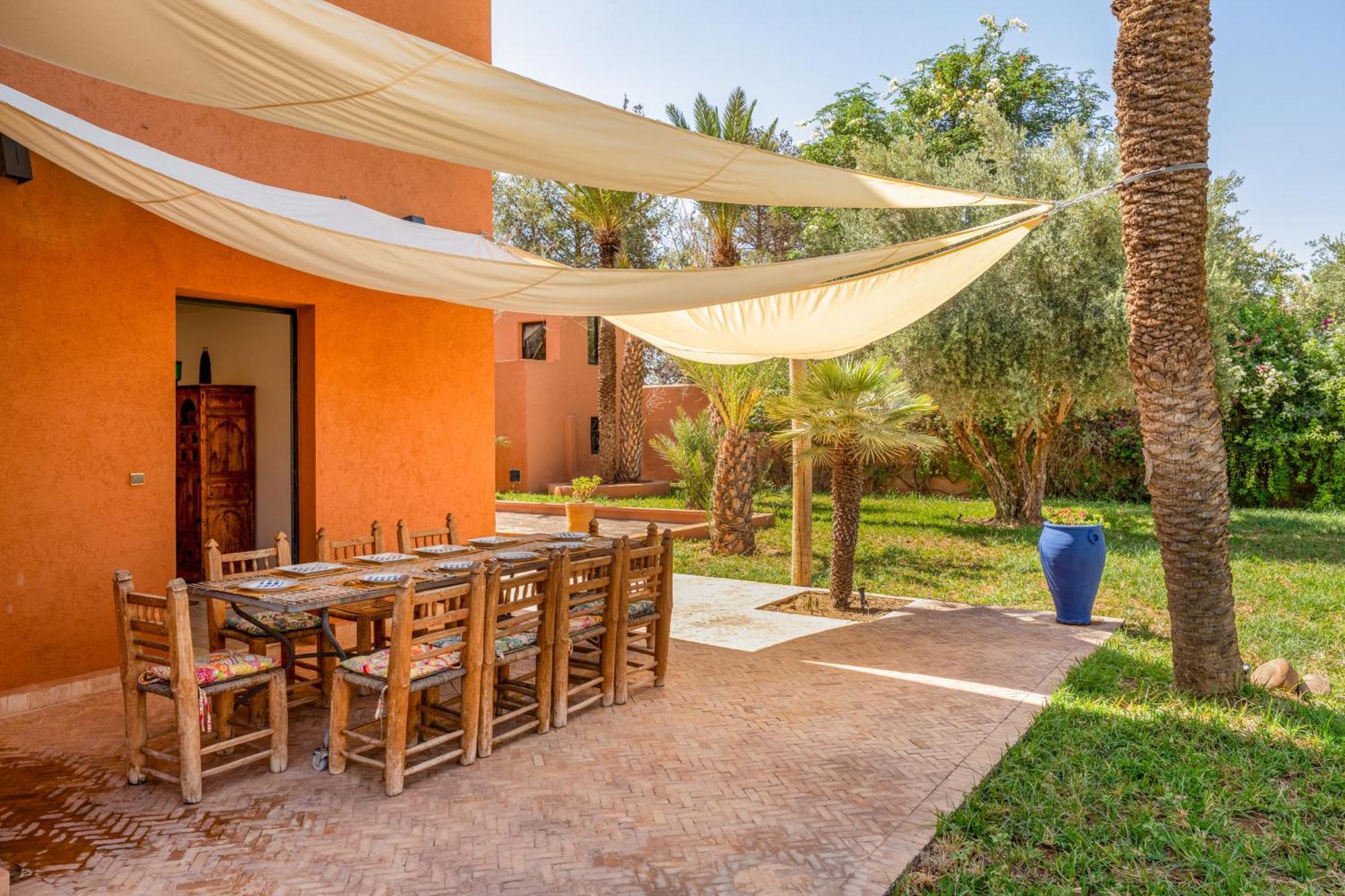 Simari Palmeraie Marrakech Nouveau! Petit Dejeuner Compris-entierement Renovee-superbe Piscine Privee Chauffee-personnel De Maison Inclus-grand Jardin De 2000m2-terrain De Petanque-ambiance Typique Berbere-havre De Paix Marrakesh