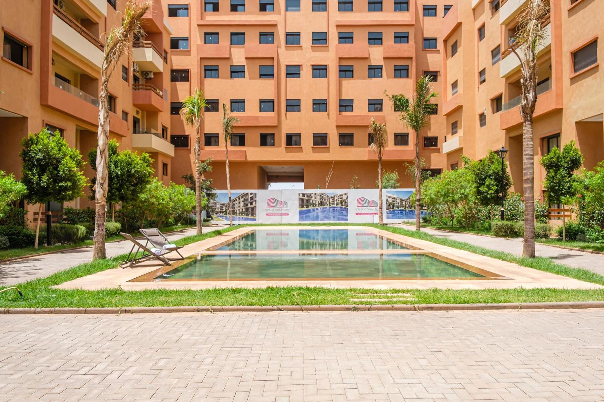 Appartamento Modern , Parking , Pool & Fiber Wifi , Hivernage Centre *