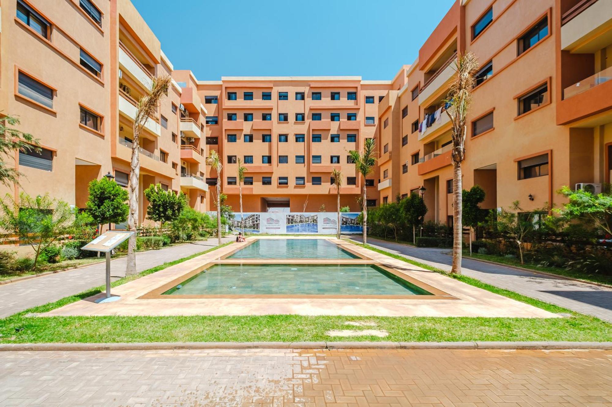 Modern , Parking , Pool & Fiber Wifi , Hivernage Centre Appartamento