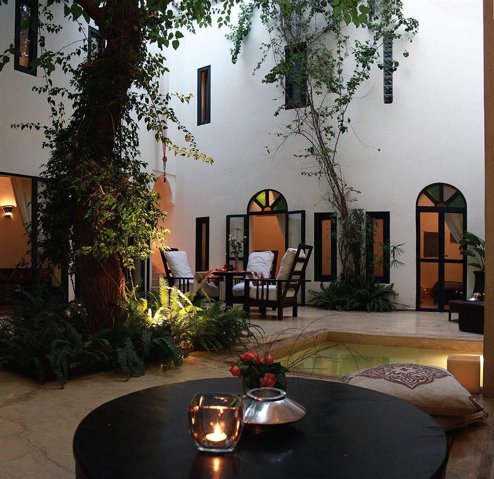 Riad Davia 3*