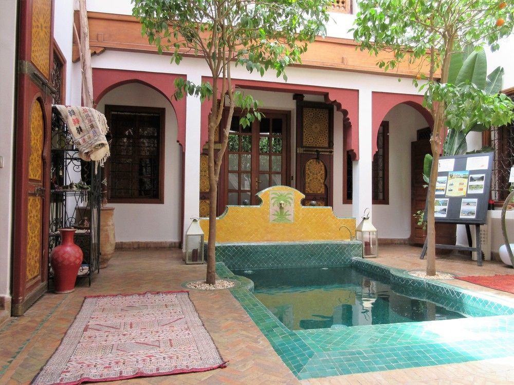 Sadaka 2*