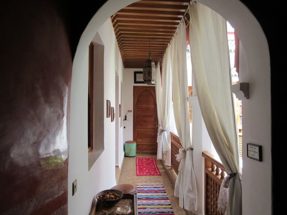 Sadaka 2*