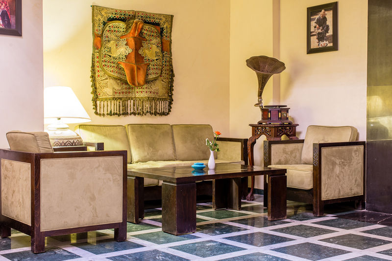 Les Trois Palmiers Hotel