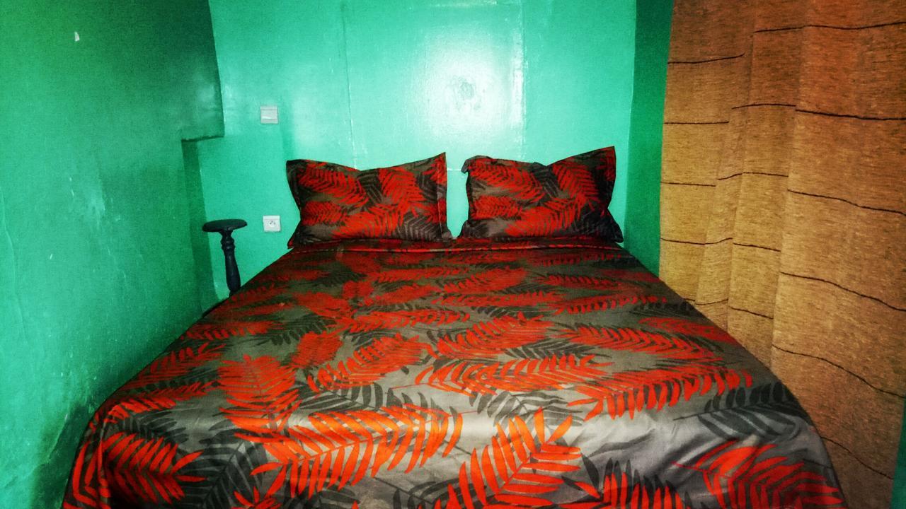 63 Riad 2*