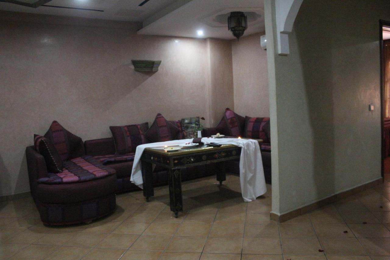Palace Aparthotel 3*