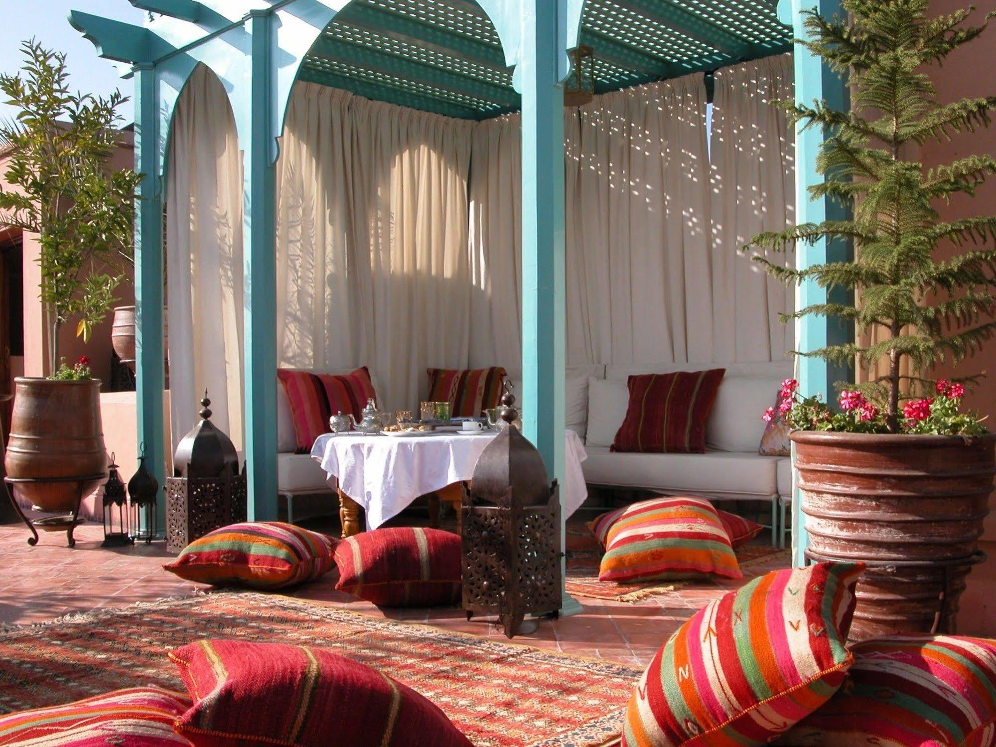 Kniza Riad